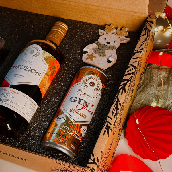 Christmas Gift Box with 1x Glass & 1 Gin'N Juice Can (1 bottle of gin must be added for each box purchased. Offer not valid with any other promotion)